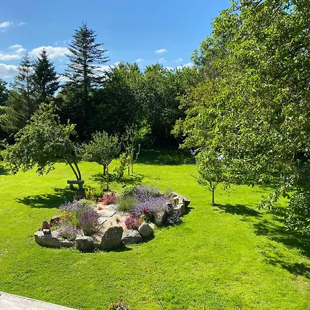 La Pautiere Bed and Breakfast *